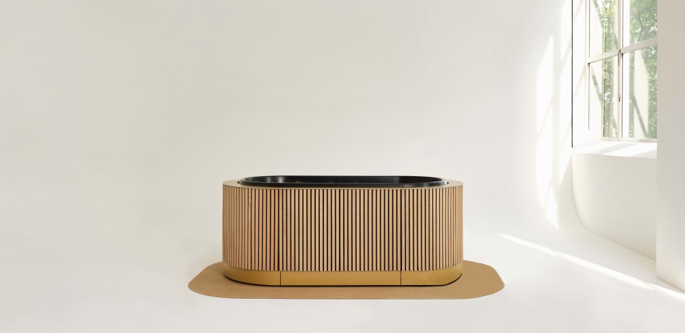 Ein MEINE ERDE Kokon steht in einem hellen Raum